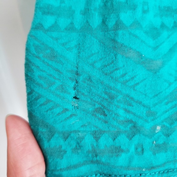 Derek Heart Aztec transparent shirt - Picture 6 of 6